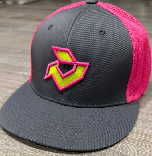 Demarini Flexfit Trucker - Graphite / Hot Pink