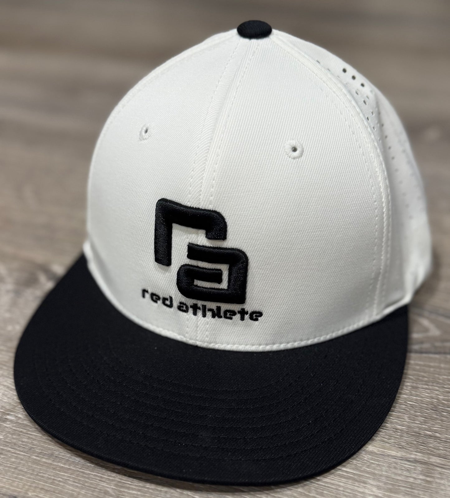 Red Athlete White/Black Performance Flexfit